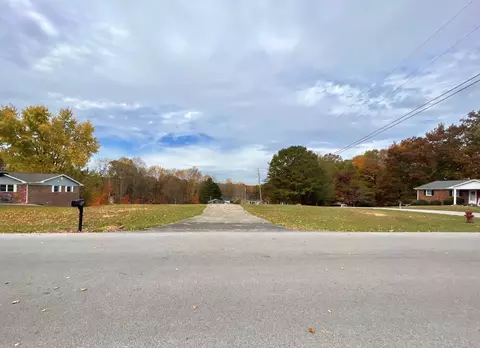 751 Stephens Farm Rd, Whitley City, KY 42653