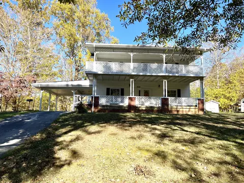 226 N 6th St, Williamsburg, KY 40769