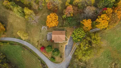 1525 Tennessee Ridge Rd, Parksville, KY 40464