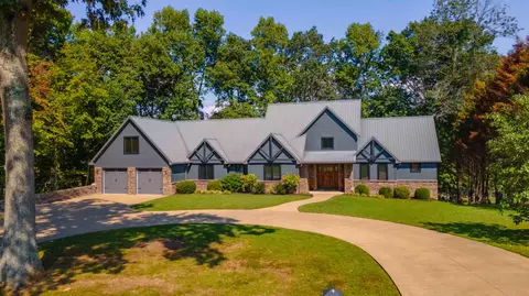 221 Lorel Ln, Jamestown, KY 42629