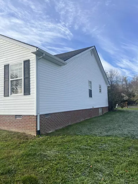 206 Saddle Brook Ct, Berea, KY 40403 photo 2