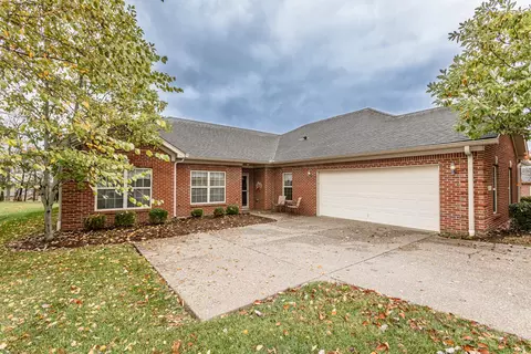 1013 Berry Hill Dr, Frankfort, KY 40601