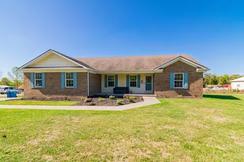 1319 Alton Rd, Lawrenceburg, KY 40342