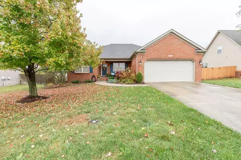 613 Cannonball Dr, Nicholasville, KY 40356