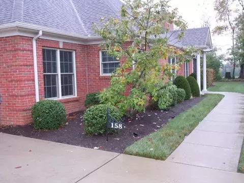 158 Sugartree Ln, Versailles, KY 40383