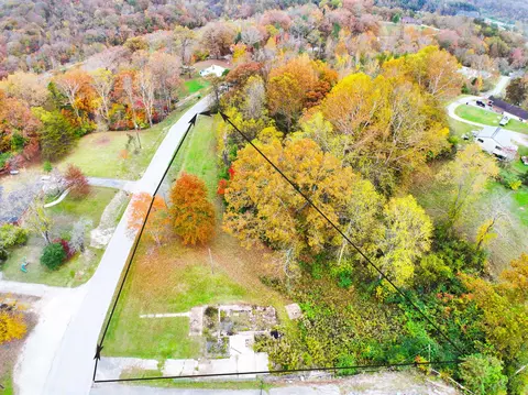 671 Grand Ave, Beattyville, KY 41311