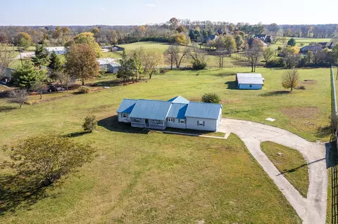 551 Dry Ridge Rd, Versailles, KY 40383