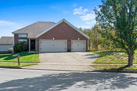948 Lauderdale Dr, Lexington, KY 40515