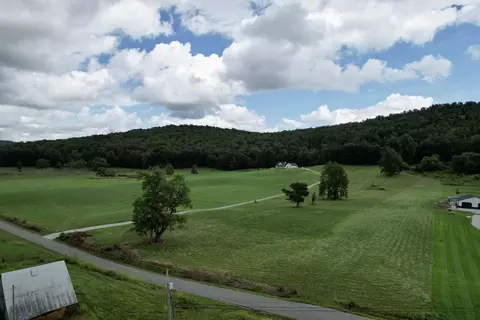 1056 Kelley Lane Ln, Monticello, KY 42633