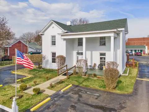 1493 S Main St, Paris, KY 40361