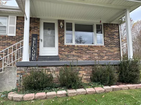 83 Oaklawn Dr, Corbin, KY 40701 photo 2