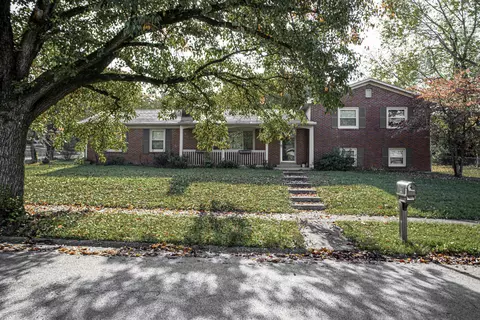 501 Southland Dr, Versailles, KY 40383
