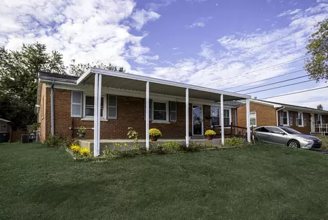 2091 Spring Station Dr, Lexington, KY 40505