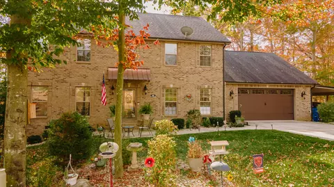 95 W Golden Island Dr, Nancy, KY 42544