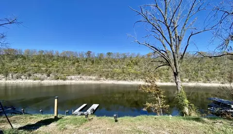 2000 Wells Landing Rd, Danville, KY 40422