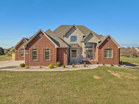 208 Fountaine Trce, Harrodsburg, KY 40330