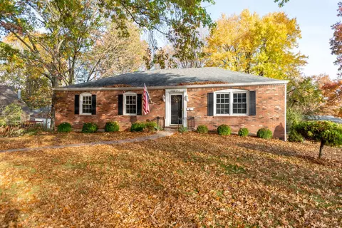321 Parkwood Pl, Frankfort, KY 40601