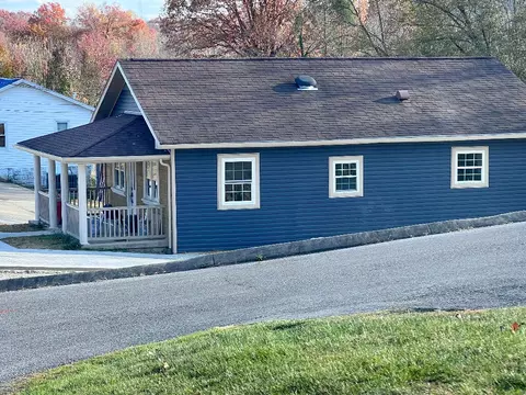 117 Bishop St, Corbin, KY 40701 photo 2