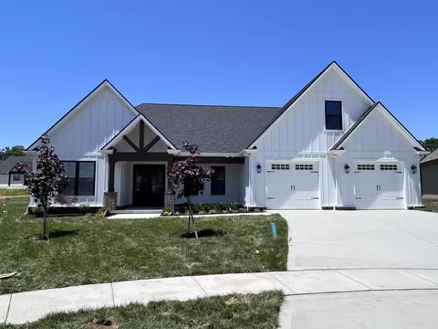713 Azalea Ln, Versailles, KY 40383