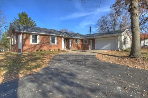 959 Higbee Mill Rd, Lexington, KY 40503