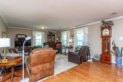 16 Estes Dr, Lancaster, KY 40444 photo 3