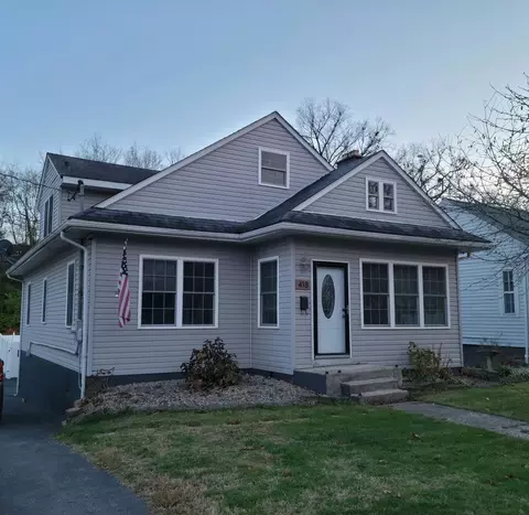 418 W Main St, Mount Sterling, KY 40353