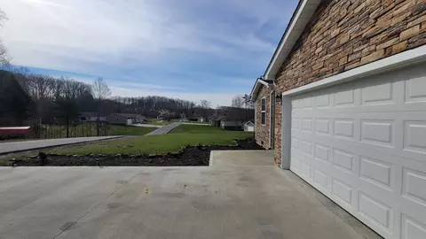 244 Hickory Ridge Dr, Corbin, KY 40701 photo 18