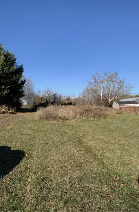 448 Smith Ln, Berea, KY 40403