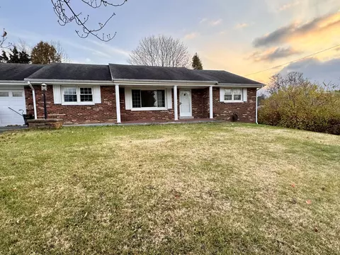 112 E Jefferson Ave, Danville, KY 40422