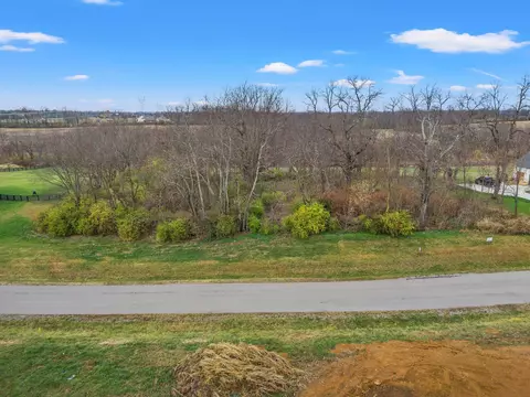 157 Hidden Creek Dr, Georgetown, KY 40324