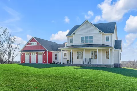 6085 Combs Ferry Rd, Winchester, KY 40391