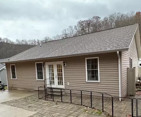 130 Stoney Brook Dr, Van Lear, KY 41265 photo 20