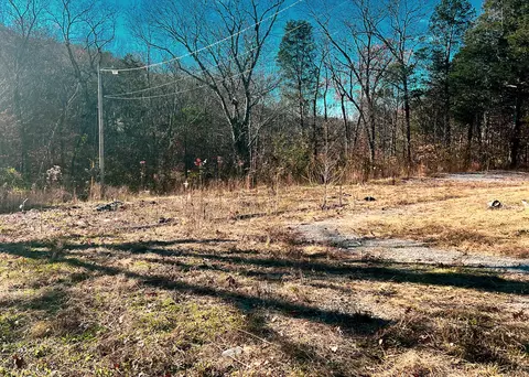 602 Stonegate Dr, Burnside, KY 42519