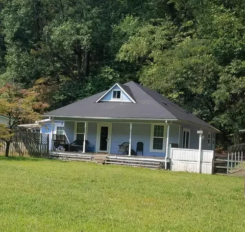 48 Brock St, Cumberland, KY 40823
