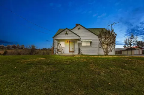3239 Camargo Rd, Mount Sterling, KY 40353