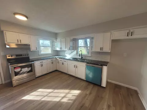 102 Furrow Ln, Frankfort, KY 40601