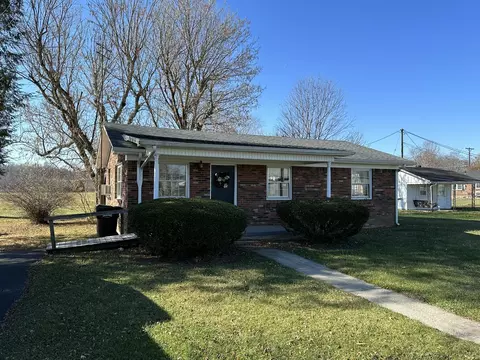 46 Dyehouse Ln, Crab Orchard, KY 40419