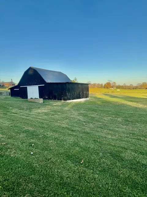 9104 N 1247 Hwy, Eubank, KY 42567