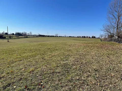 4 Seahawk Trl, Midway, KY 40347 photo 2