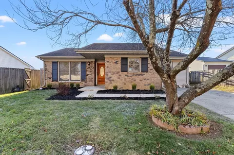 200 Sweetwood Pl, Lexington, KY 40509
