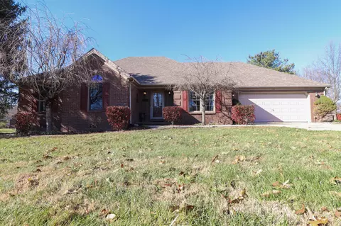 124 Redbud Dr, Berea, KY 40403 photo 2