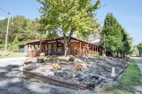 1377 Old 172, West Liberty, KY 41472