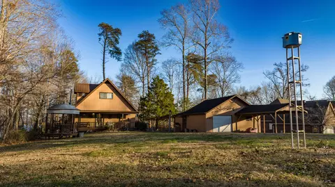 1363 Harbor Springs Rd, Jamestown, KY 42629