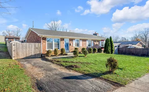 1205 Austin Ct, Lexington, KY 40517