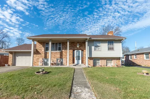 1127 Oakwood Dr, Lexington, KY 40511