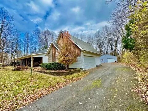 1015 Sycamore Dr, Lawrenceburg, KY 40342