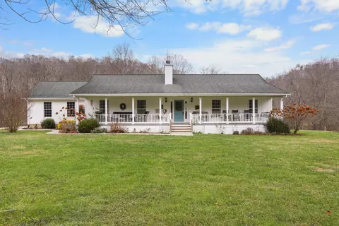1440 Buffalo Zion Rd, Beattyville, KY 41311