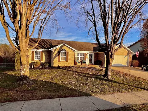 1087 Heathcliff Dr, Richmond, KY 40475
