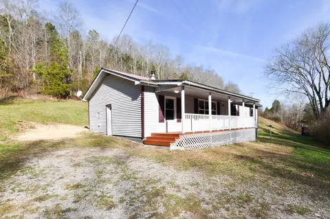2872 Mud Camp Road Rd, Burkesville, KY 42717