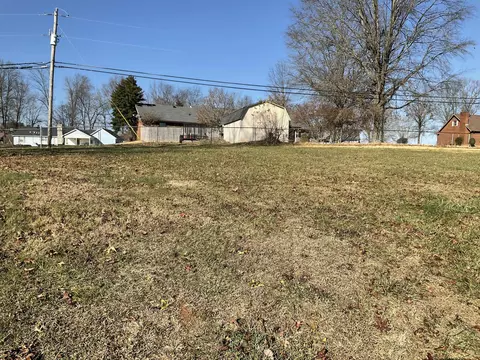 1707 Sherri Dr, Somerset, KY 42503